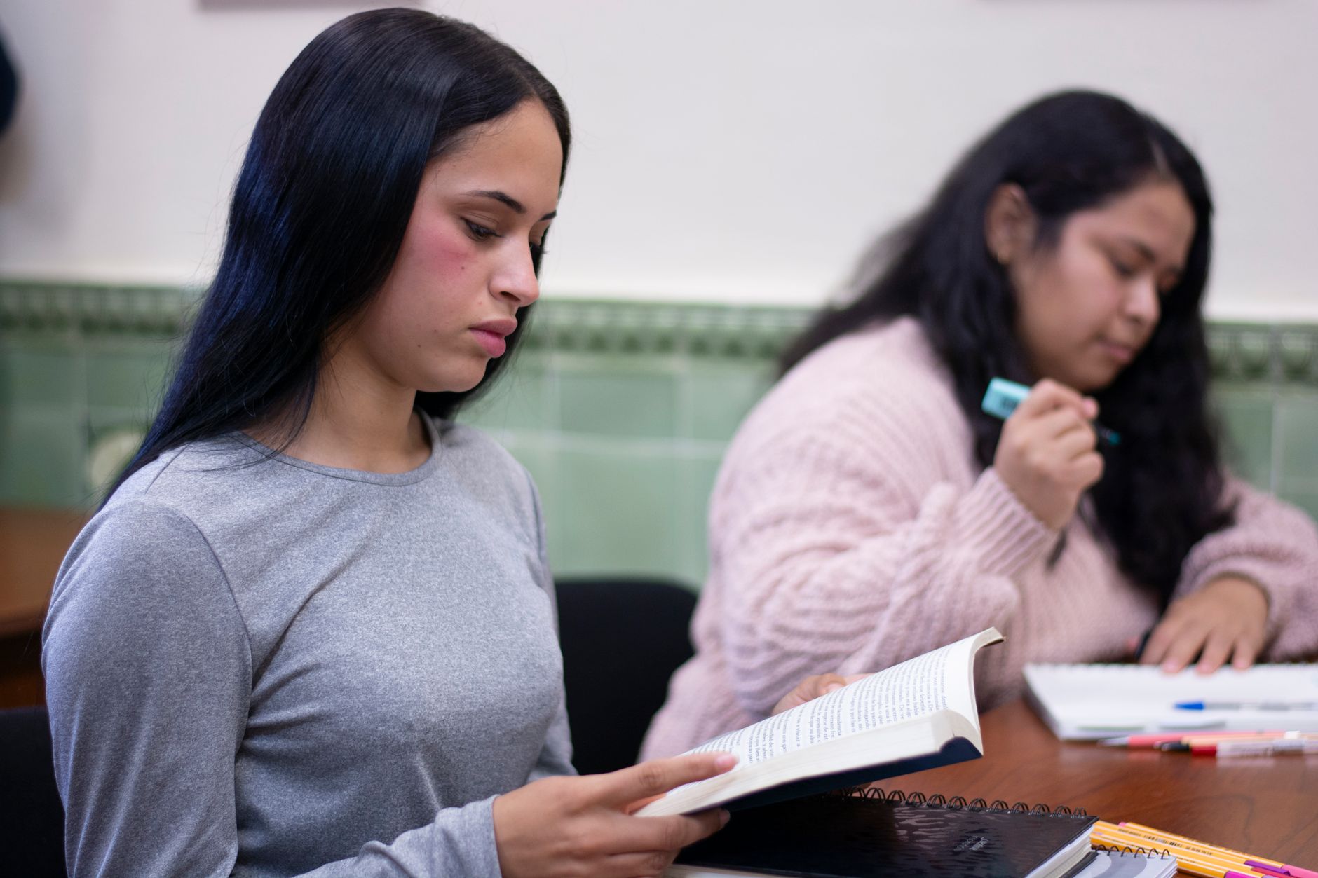 Impactul tehnologiei asupra educației: Cum să valorifici avantajele și să depășești provocările