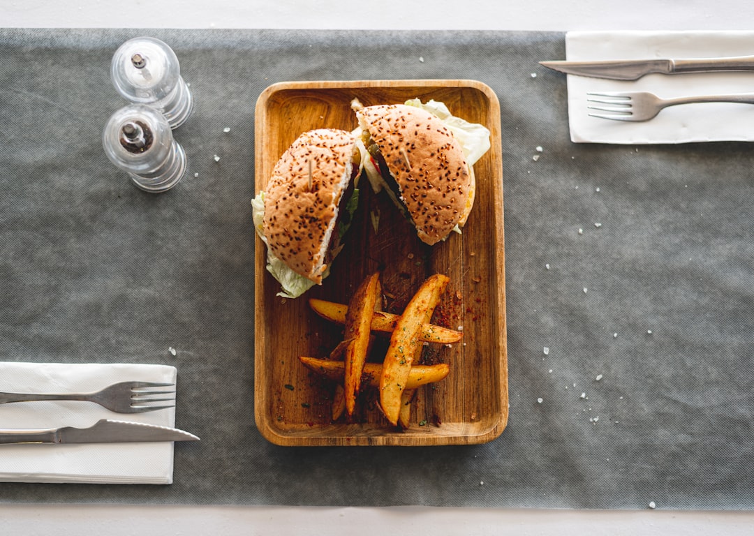 Ghidul condimentelor pentru burgerul perfect